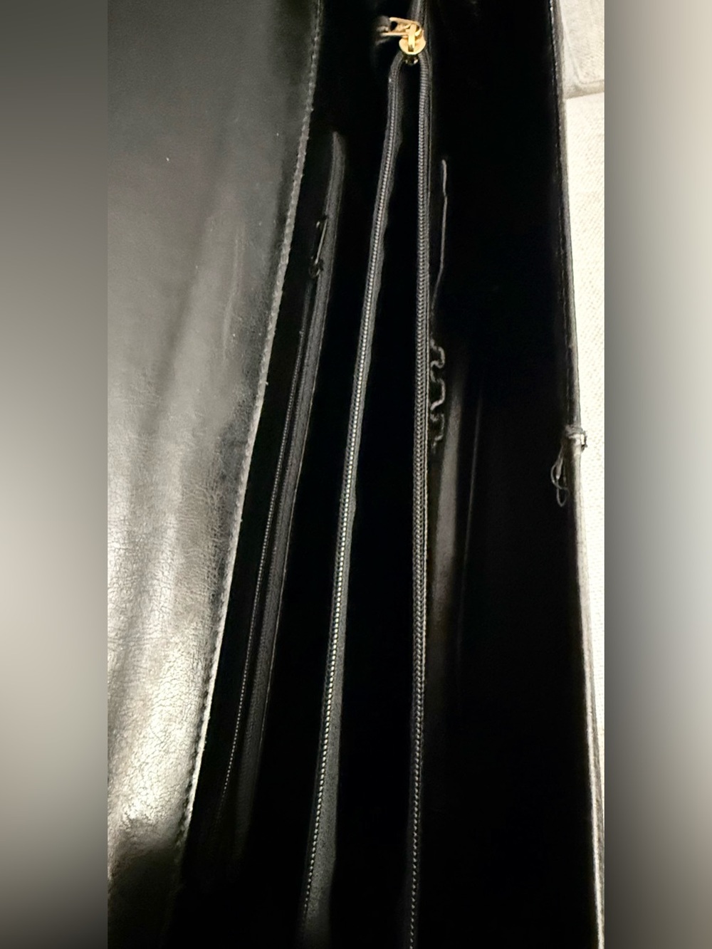 VINTAGE BLACK UMI BRIEFCASE - Picture 6 of 16